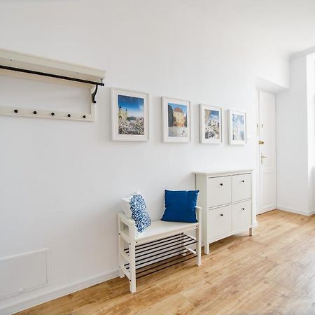 Spacious Riverviews Apartment Near Piata Unirii Oradea Eksteriør billede