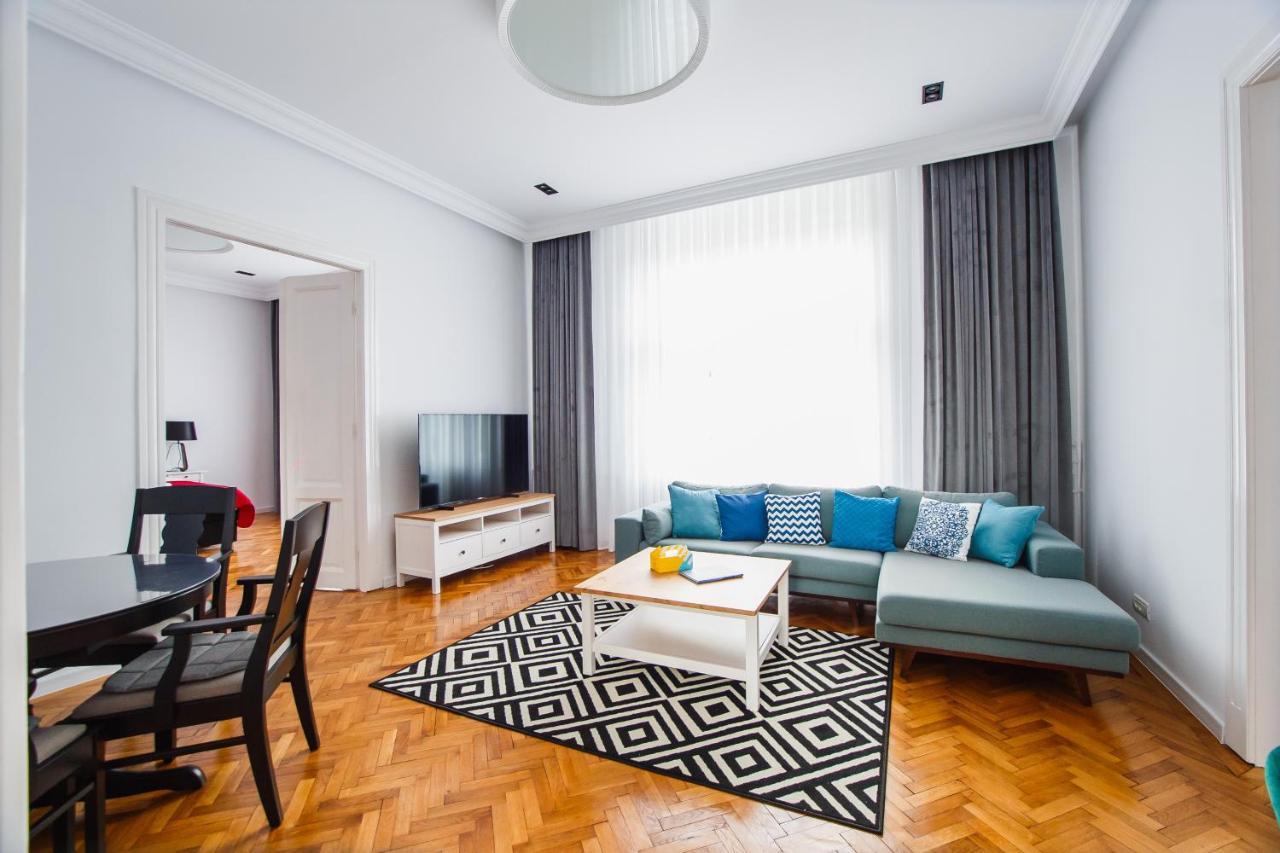 Spacious Riverviews Apartment Near Piata Unirii Oradea Eksteriør billede
