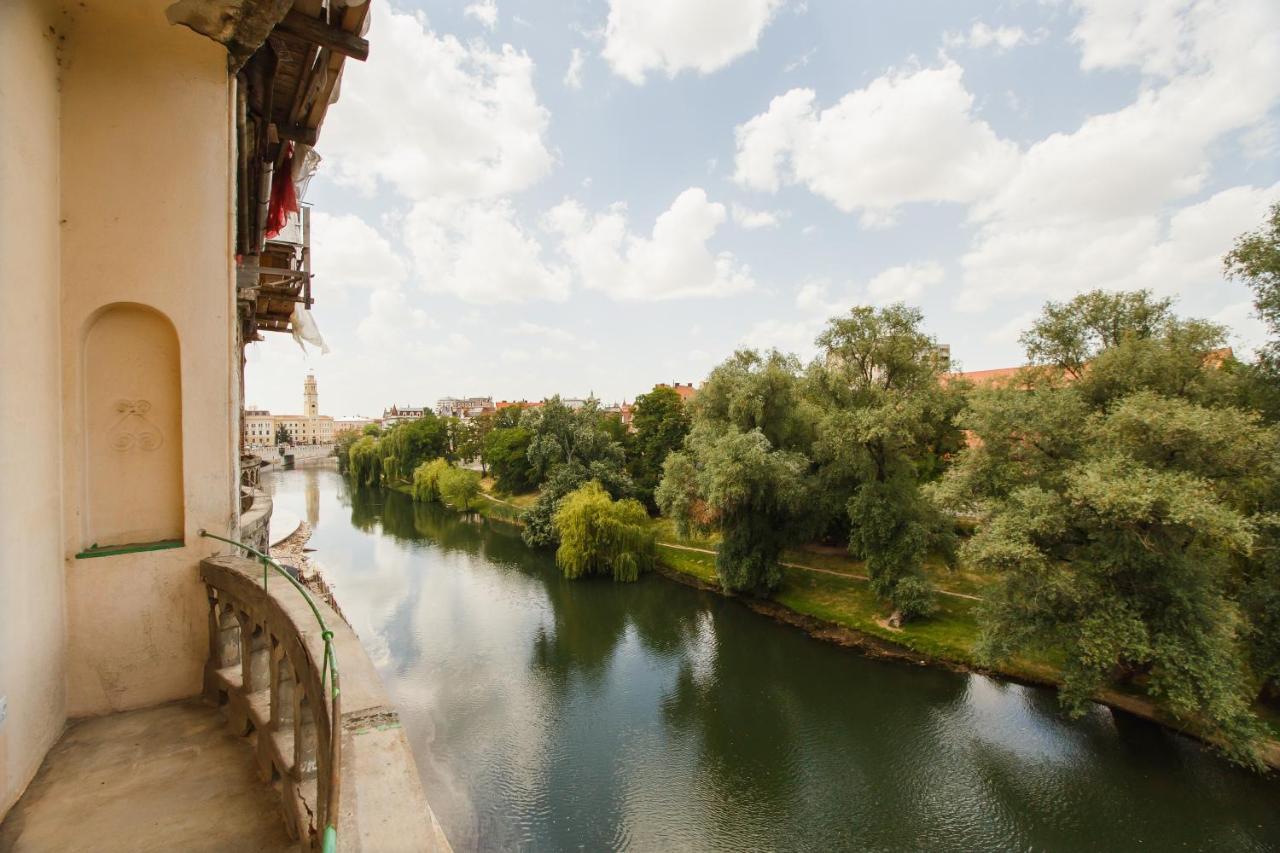 Spacious Riverviews Apartment Near Piata Unirii Oradea Eksteriør billede